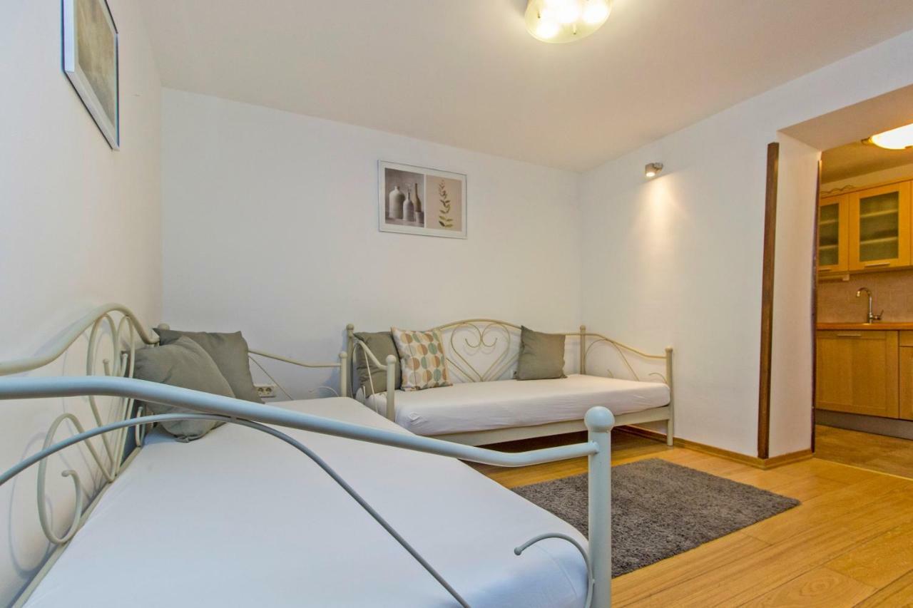 Apartment Ivan City Center ชิเบนิก ภายนอก รูปภาพ